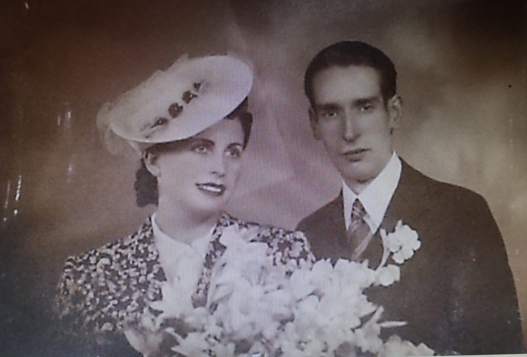 Dominga  Lucea "hermana de Piedad" y Alfonso     adjunto por  el 15/02/2021  a las 22:29