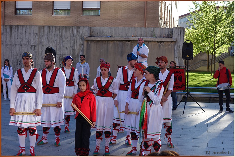 Y nos remontamos al 2017 junto con el dance de Sabiñanigo